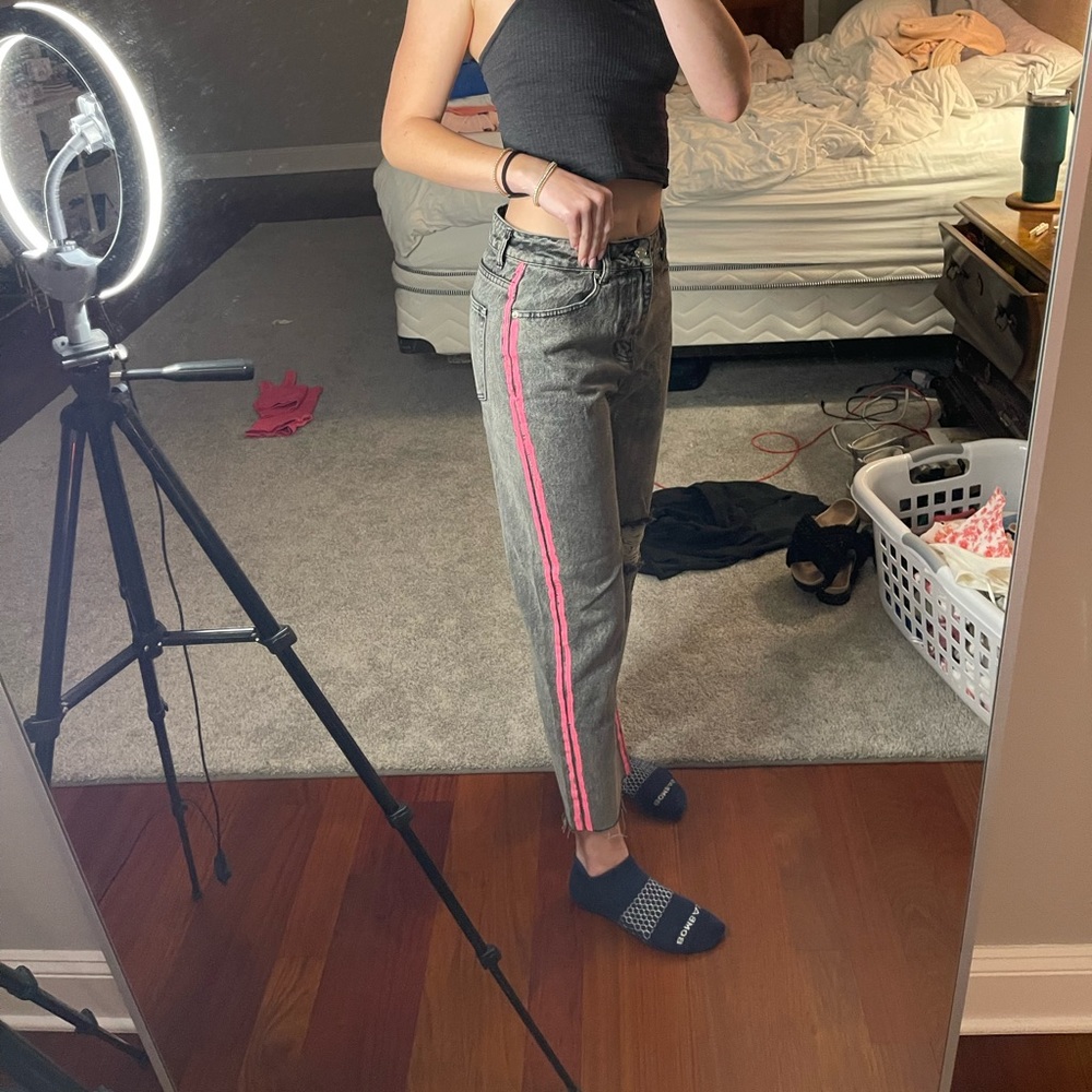 Adika jeans